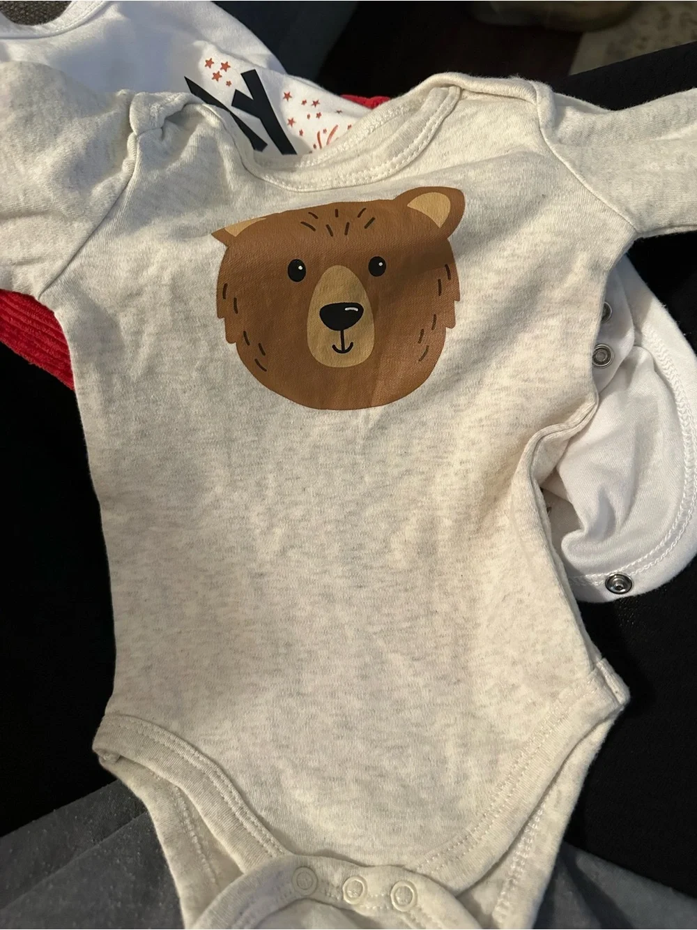 Lot of 11 baby pieces size 6M and 3-6 months